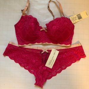Elle Macpherson Bra and Panty Set